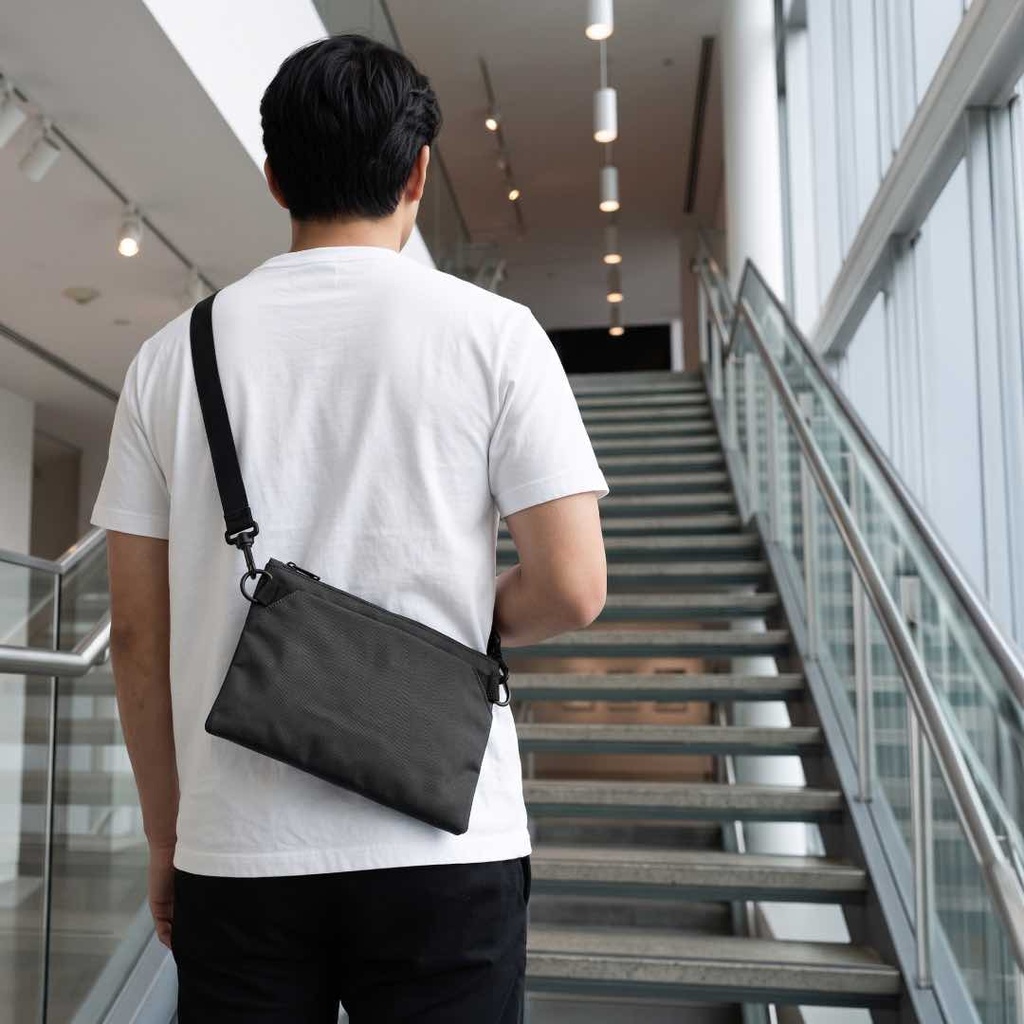 SKYLARK - Giftology Shoulder Bag - Black 
