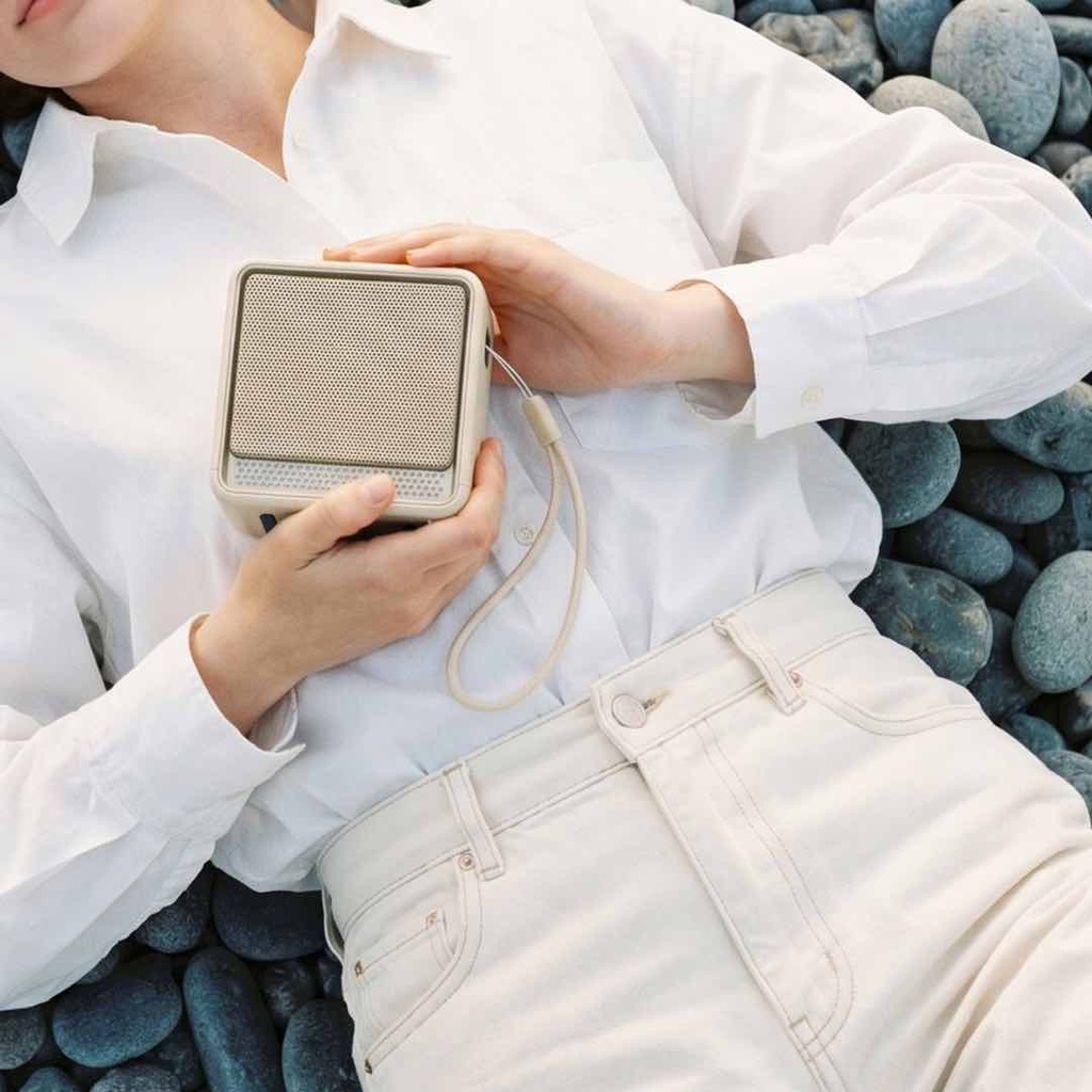 FELIX - @memorii Portable Wireless Speaker - Beige / Gold 